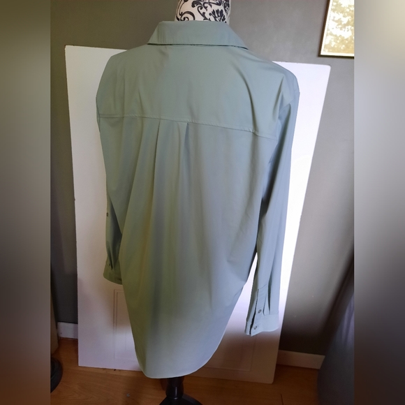 Lysse NWT Blouse - Picture 5 of 9